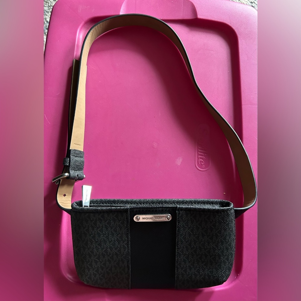 Michael Kors Black and Gray Handbag